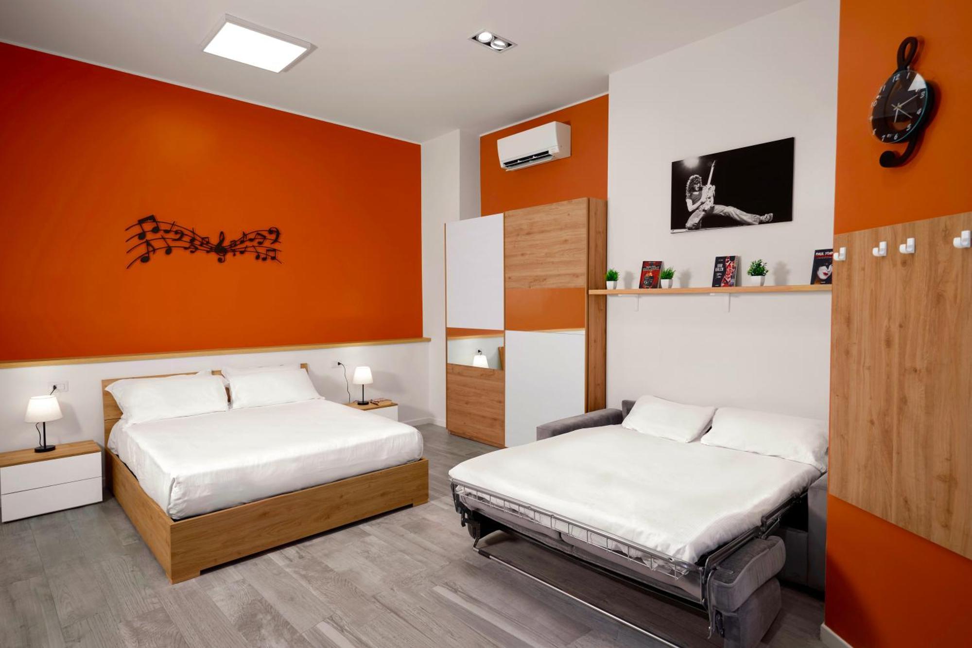 Lorianna Rock House Apartment Milan Exterior photo